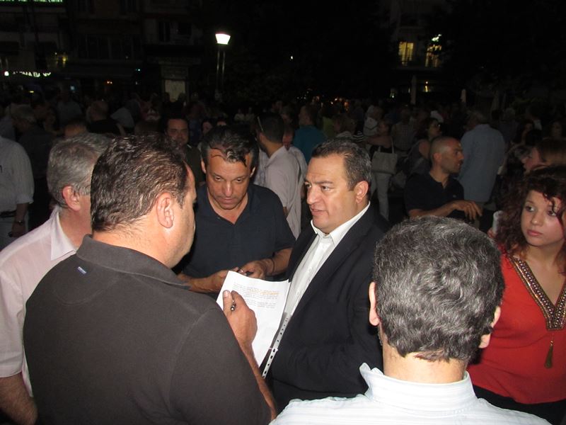 Ο συντονισμός της συγκέντρωσης για την προπαγάνδιση υπέρ του ΝΑΙ έγινε στην Κομοτηνή  υπό τις οδηγίες του Στυλιανίδη και του πολιτικού του γραφείου